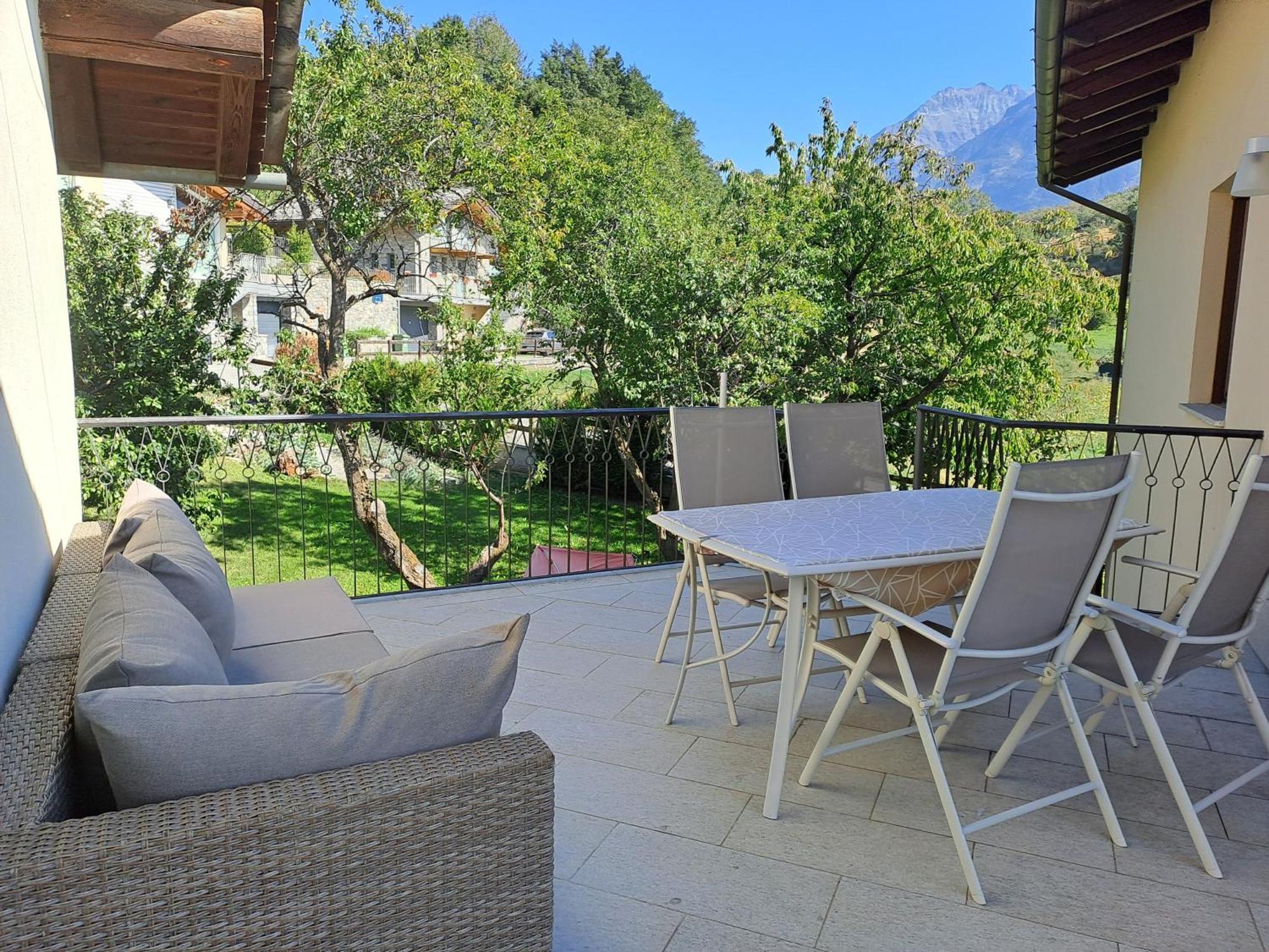 Aosta Stunning Panoramic Views From Modern Two Bedroom Apartment Екстер'єр фото