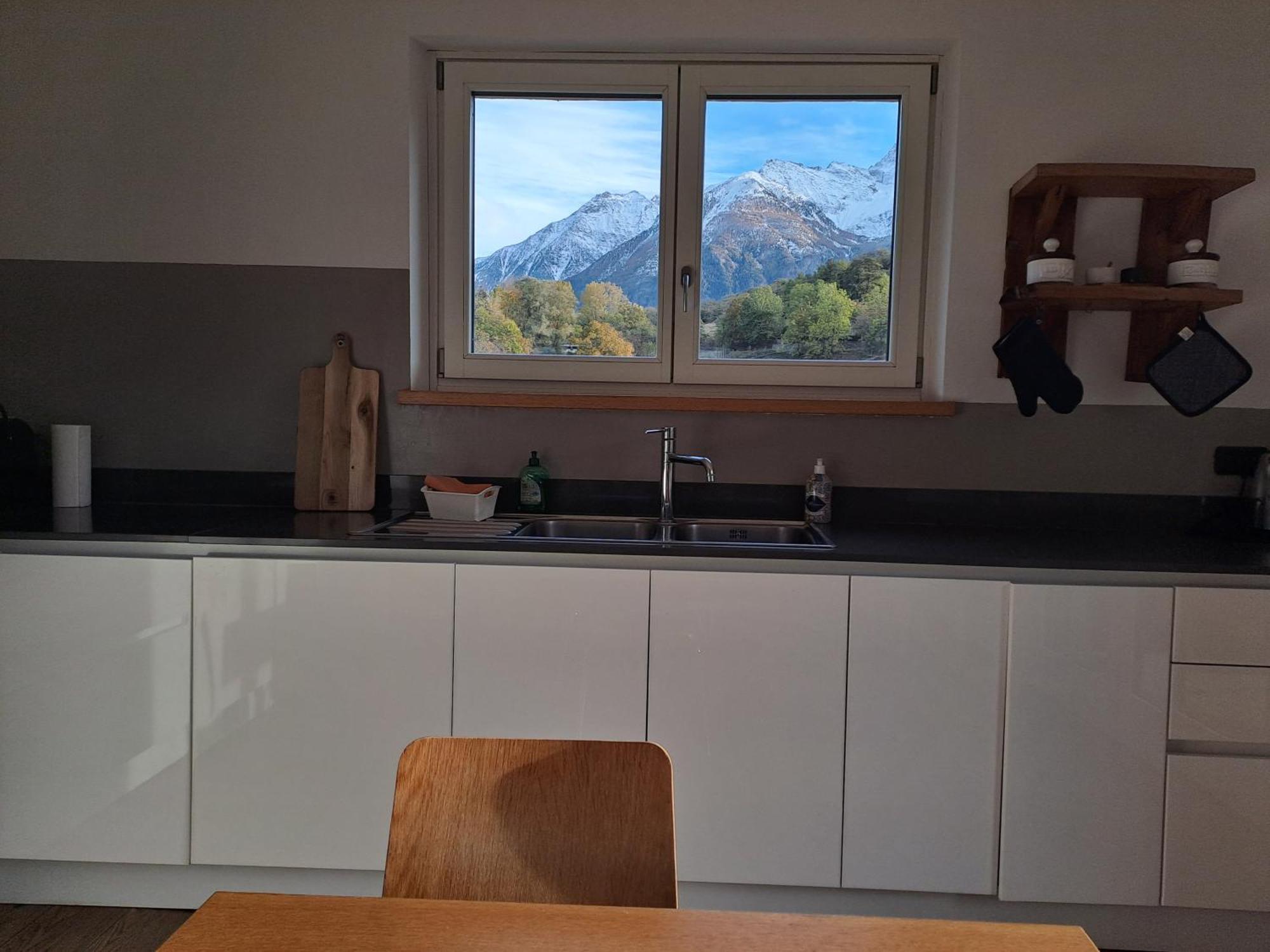 Aosta Stunning Panoramic Views From Modern Two Bedroom Apartment Екстер'єр фото